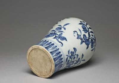 图片[3]-Meiping vase with flowers and fruit of the four seasons in underglaze blue, Ming dynasty, Yongle reign (1403-1424)-China Archive